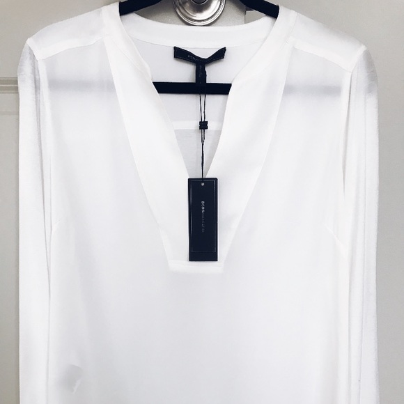 BCBGMaxAzria Tops - BNWT BCBG maxazria white flowy blouse